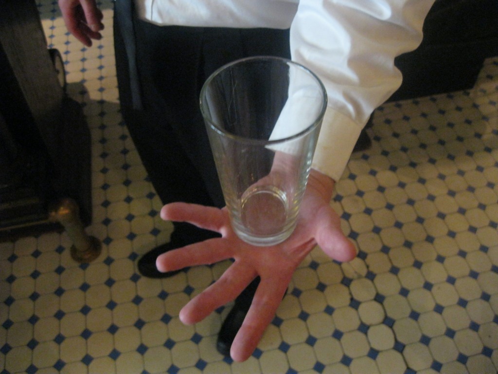 How To Carry Three Glasses In One Hand Tips For Improving Your TipsTips